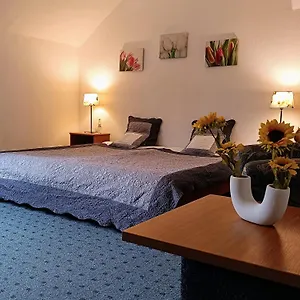 Waldhotel Unterbach Hotel